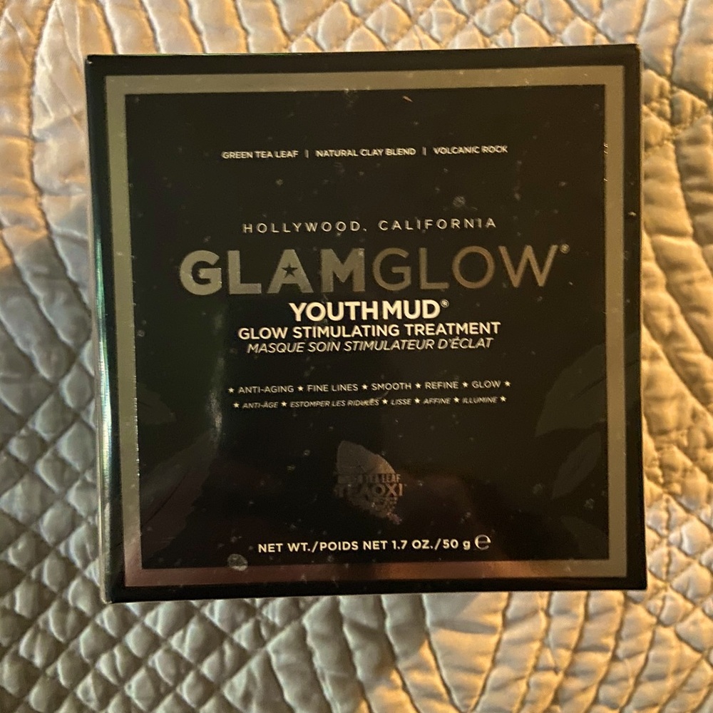 Hollywood California GLAMGLOW Youthmud